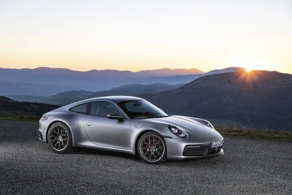 Porsche 992 Wallpaper