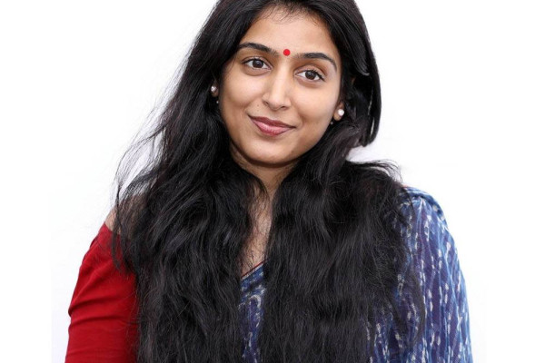 Padmapriya Janakiraman Wallpaper