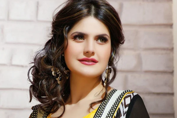 Zareen Khan Wallpaper