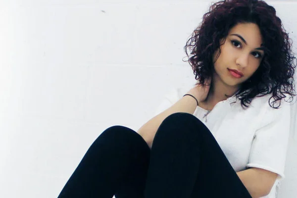 Alessia Cara Wallpaper