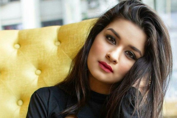 Avneet Kaur Wallpaper