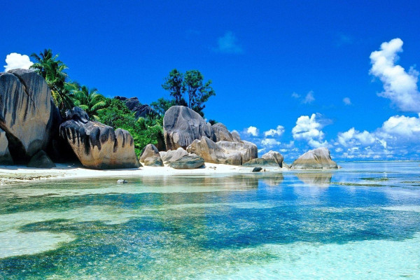 Paradise Desktop Wallpaper