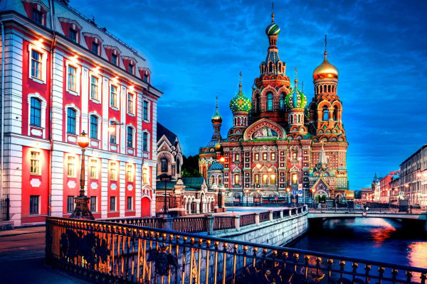Saint Petersburg Wallpaper
